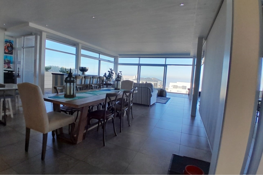 4 Bedroom Property for Sale in Yzerfontein Western Cape
